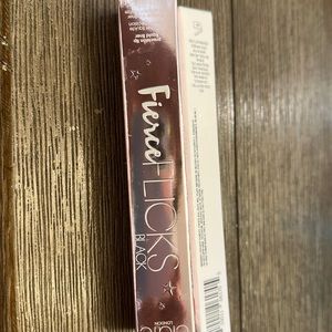 Coates London. Fierce Flicks. Precision tip Liquid liner. Black.